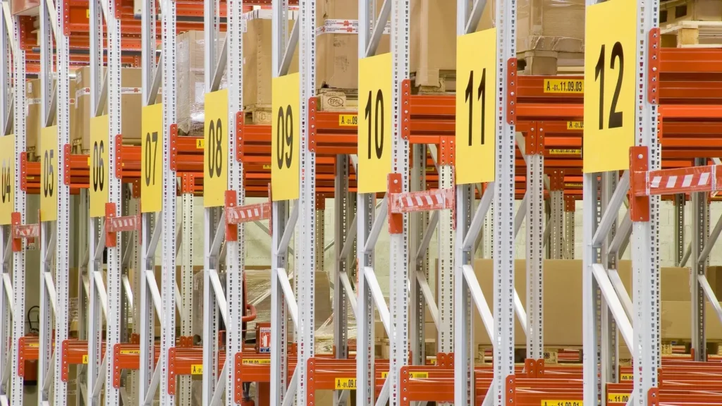 branza fmcg wyposazenie magazynow