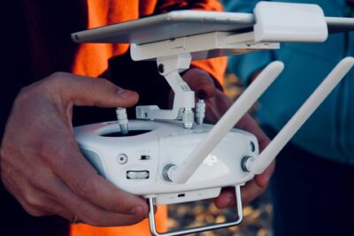 Zastosowanie dronów w procesach magazynowych: Czy to przyszłość?